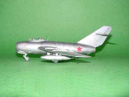 1/48  Mikoyan-Gurevich MiG-15 bis Fagot-B 