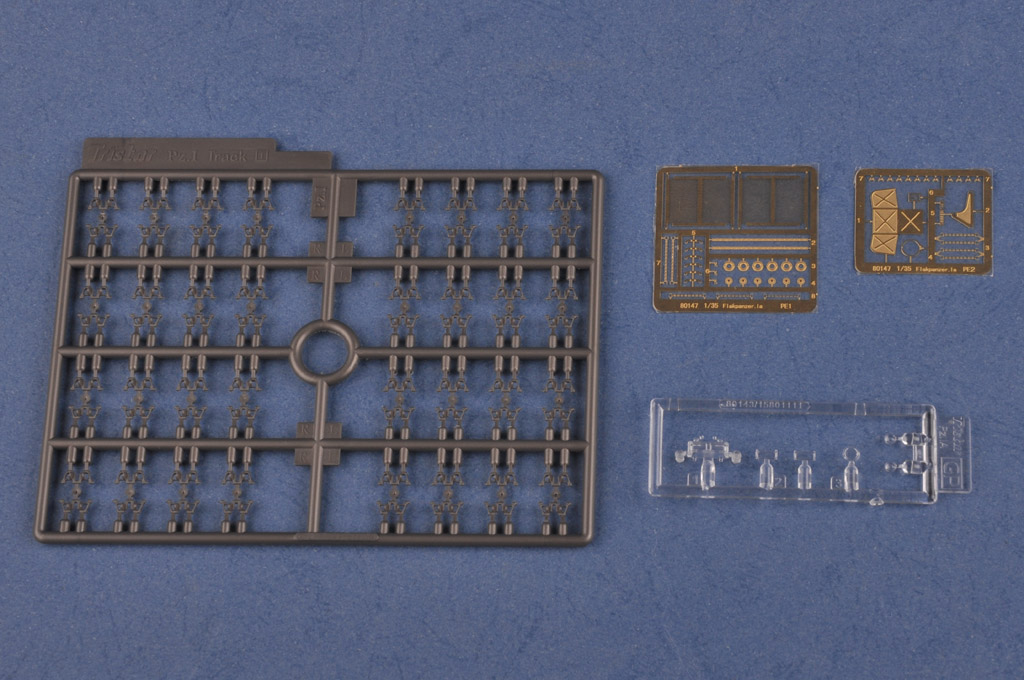 1/35   Flakpanzer I w/ammo trailer