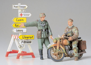 1/35  German Motorcycle Orderly Set