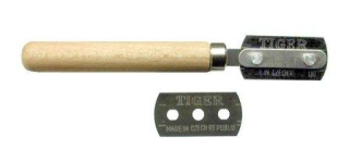 Razor blade with handle 
