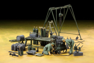 1/35   German Field Team Equipment