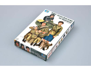 1:35 WWII Soviet tank soldier